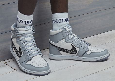 dior x air jordan 1 drop|Dior x Air Jordan 1 High Collab: Release Date and Price Info – .